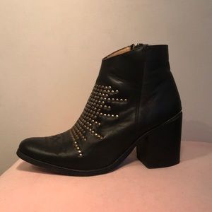 LF Stores~ Texan style boots